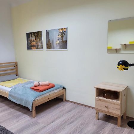 Budget Studio Near Prater Wenen Buitenkant foto