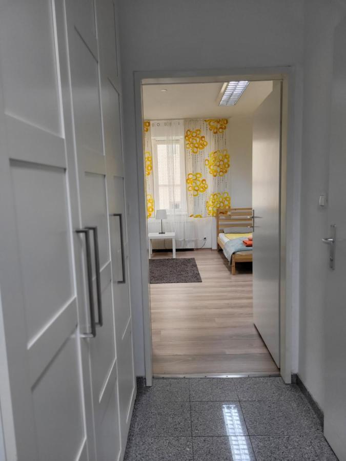Budget Studio Near Prater Wenen Buitenkant foto